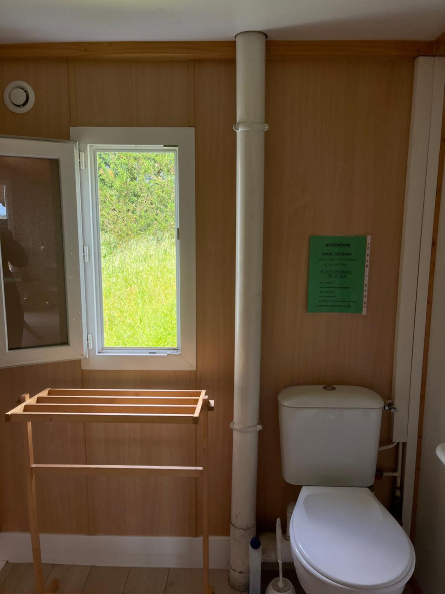 Les Chalets Du Piou Bussieres  Bagian luar foto